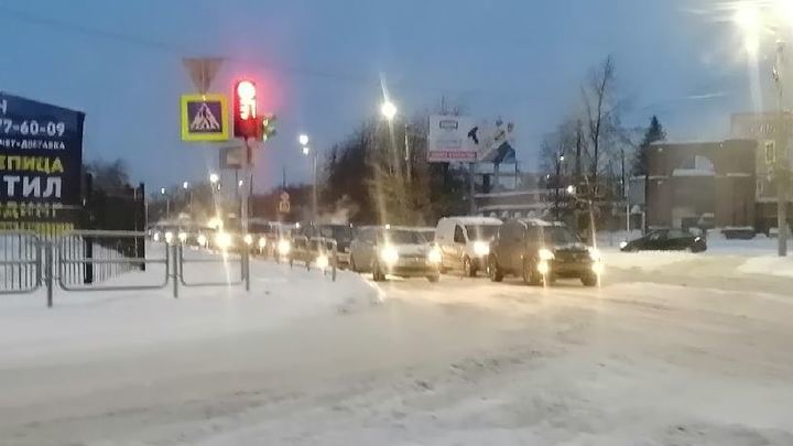 Наталья Котова велела дорожникам приготовиться к гололеду в Челябинске