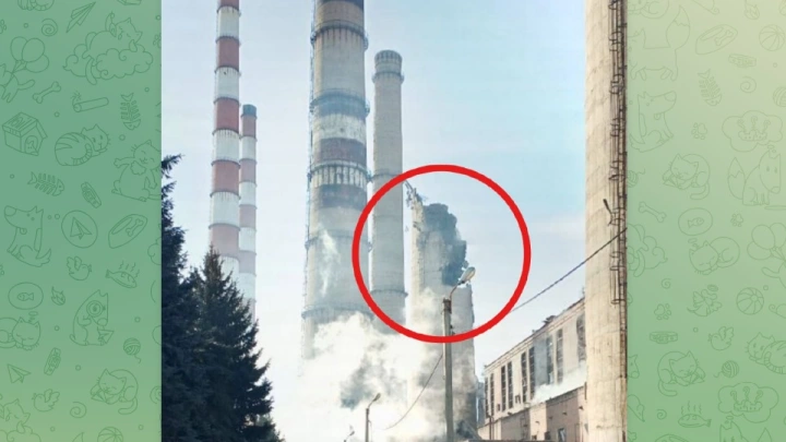Труба Славянской ТЭС не выдержала удара русских войск: кадры обрушения