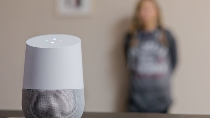 Умные колонки делают детей глупее: Учёные назвали три причины этого феномена