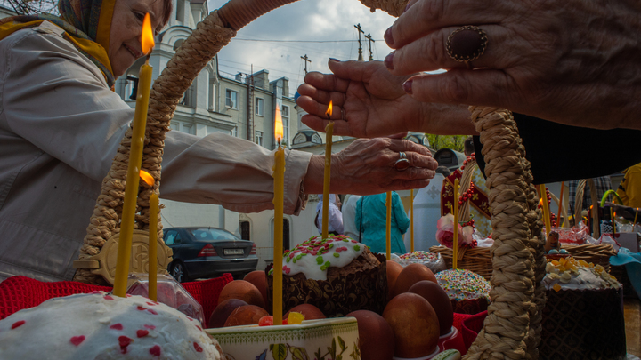 К Пасхе в Шадринске испекли Z-куличи