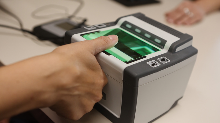 Фейк оказался правдой: Госпогранслужба Украины объявила о возвращении мужчин-беженцев