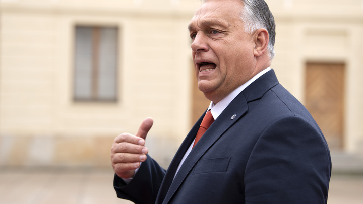 Премьер Венгрии Орбан поддержал слова Макрона о последствиях конфликта на Украине