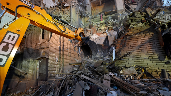 Два человека погибли при взрыве зерносушилки в Польше: Реакция Минобороны России и Запада