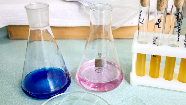 Русские школьники завоевали четыре золотые медали на Международной химической олимпиаде