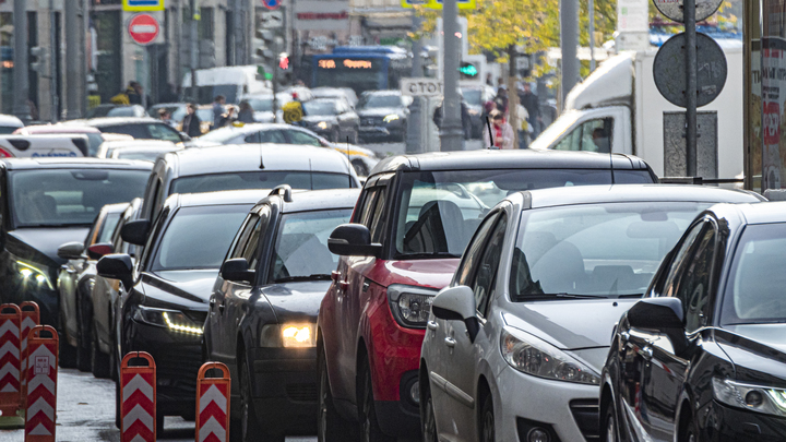 Автошкола в Челябинской области попалась на продаже аттестатов