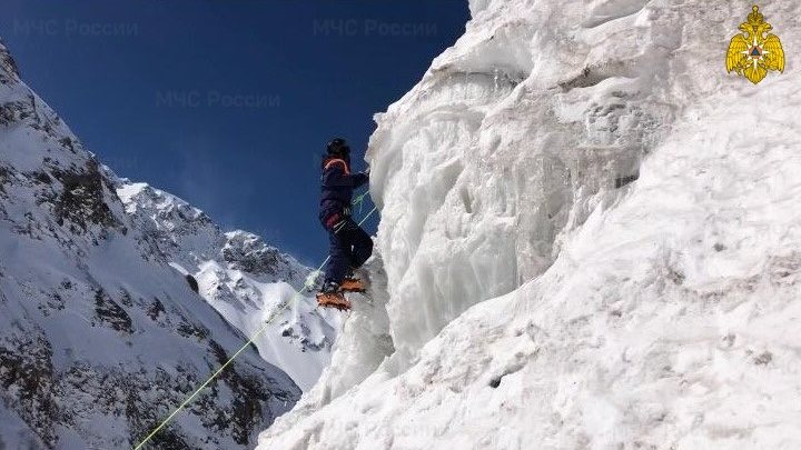 Как умирали туристы на Эльбрусе: Гид разложил роковой маршрут по часам
