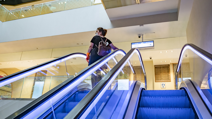 Стало известно, из-за чего эвакуировали посетителей ТРЦ Радуга-парк в Екатеринбурге