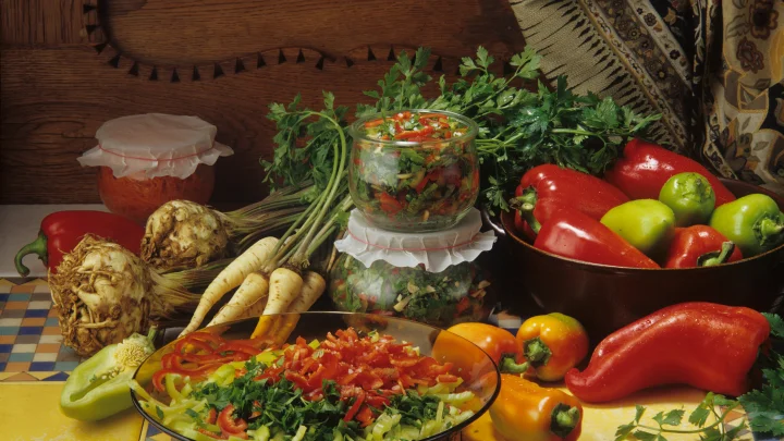 Пять забытых салатов: Раньше без них не обходился ни один праздник