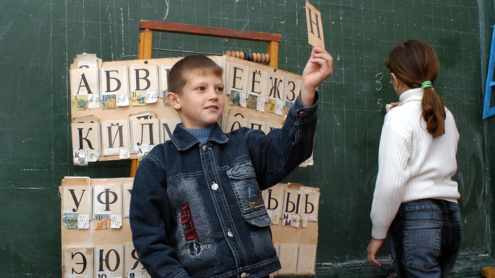 Великие укры пожаловались на кражу русского языка: Мы привыкли