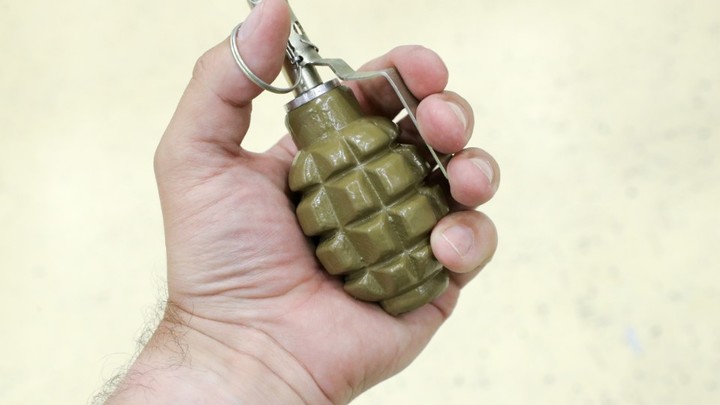 Тайна чулымского схрона: Мальчик нашёл на дне реки целый арсенал