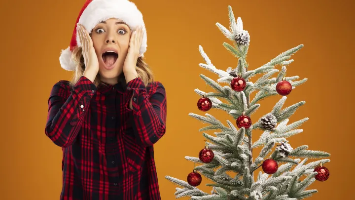 Женщину с детьми забросали петардами в Екатеринбурге