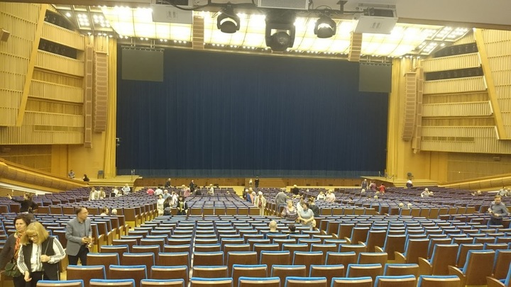 Серебренникову перекрыли финансирование? Власти Москвы отказались содержать Гоголь-центр