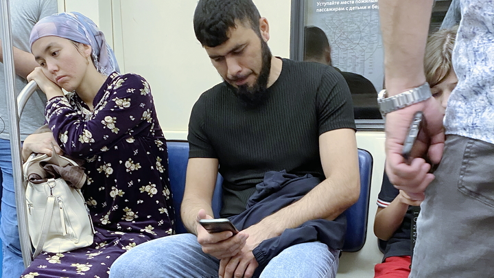 Форсаж по-таджикски: Мигрант устроил приключения таможенникам и полиции