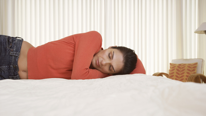 Диетолог Василиса Пономарева рассказала о самой опасной привычке после еды