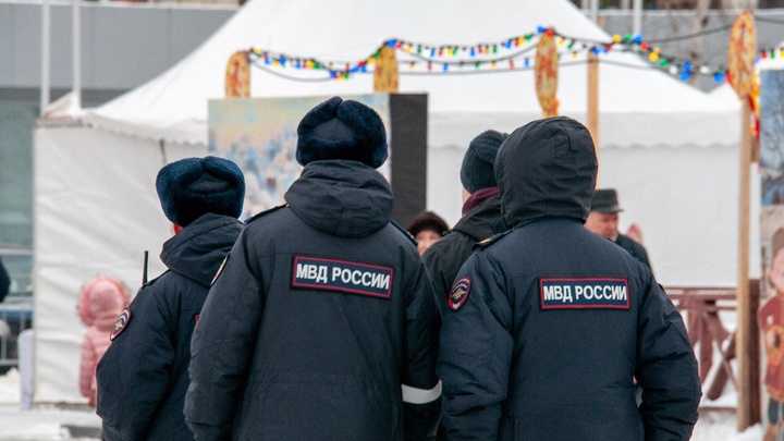 Около 300 подростков из ЧВК Рёдан устроили сходку на площади в Чите