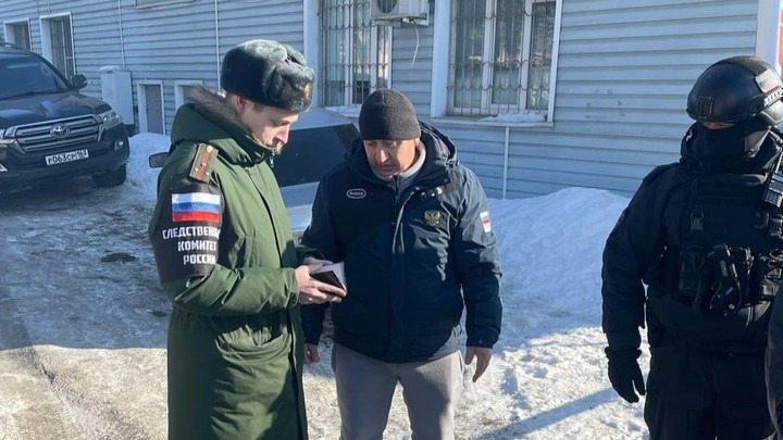 В Самаре 12 мигрантов с гражданством отправили с овощебазы в военкомат