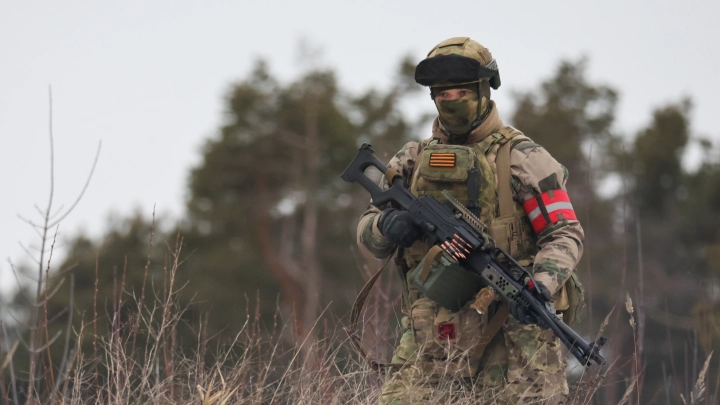 Боец с позывным Чахлый собрал мегабомбу и выбил ВСУ с шахты Матроны в ДНР