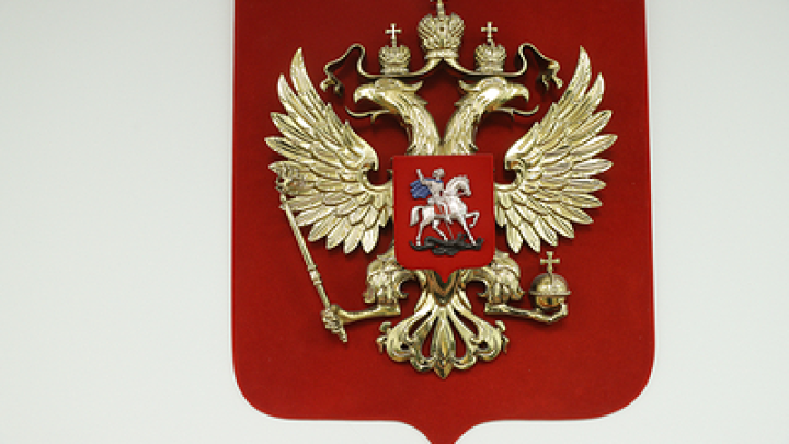 Федоров раскритиковал награждение Адама Кадырова на фоне искаженного герба России