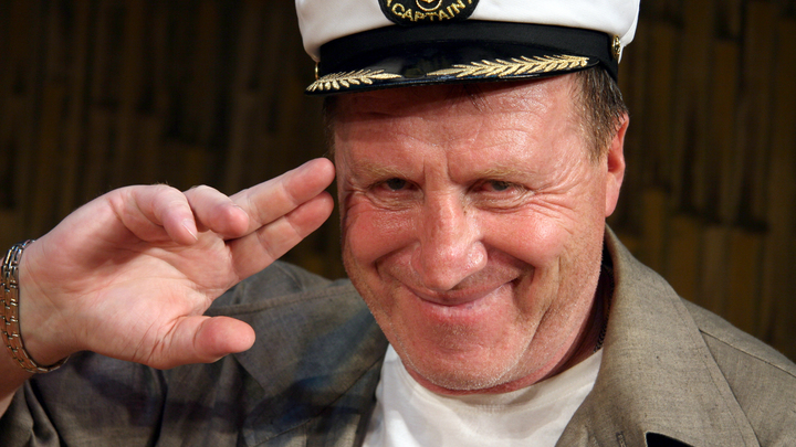 Актёр Стеклов не сдержался, увидев блогера Петрова: Не хочу находиться с этим существом