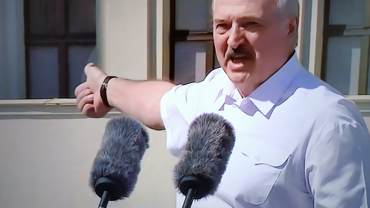 За полгода мы уничтожим всё: Лукашенко сделал предостережение белорусским майданщикам