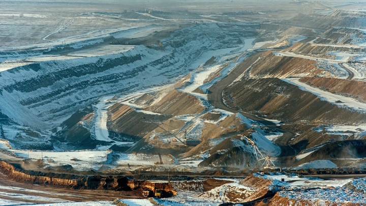 Хотел скрыть катастрофу? Скандал с журналистами положил конец работе главы Углегорска