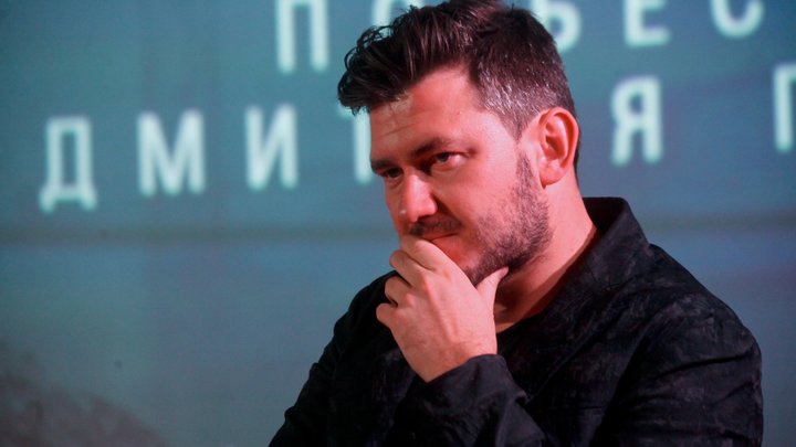 Театр Ермоловой убрал из репертуара спектакль «Текст» после новостей о розыске Дмитрия Глуховского