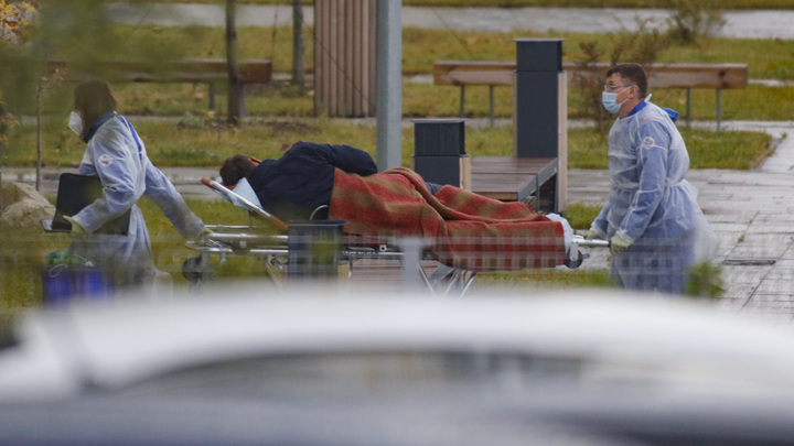 Каждый второй не боится: Учёные отметили неадекватную реакцию жителей России на COVID