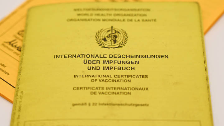 О COVID-паспортах европейцы не забудут ещё долго: Власти свели всё к вынужденной мере