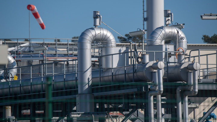 Не суйте свой нос: Азербайджан объяснил, почему в Карабахе нет газа