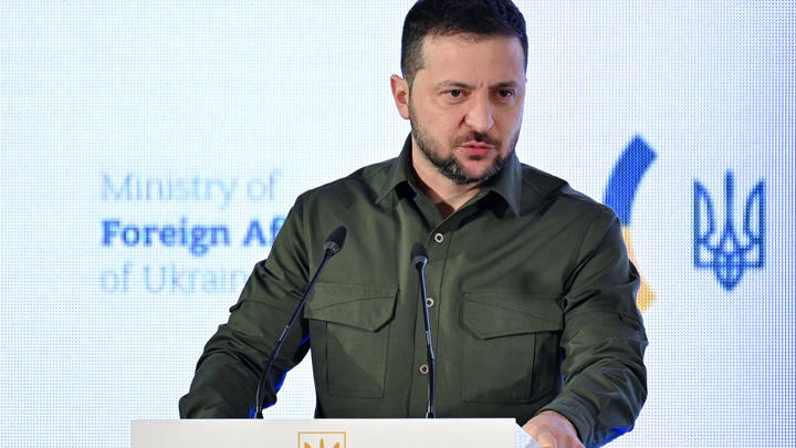 Зеленский потребовал от участников совещания “Рамштайн” поражение России: “Сделайте что-нибудь”