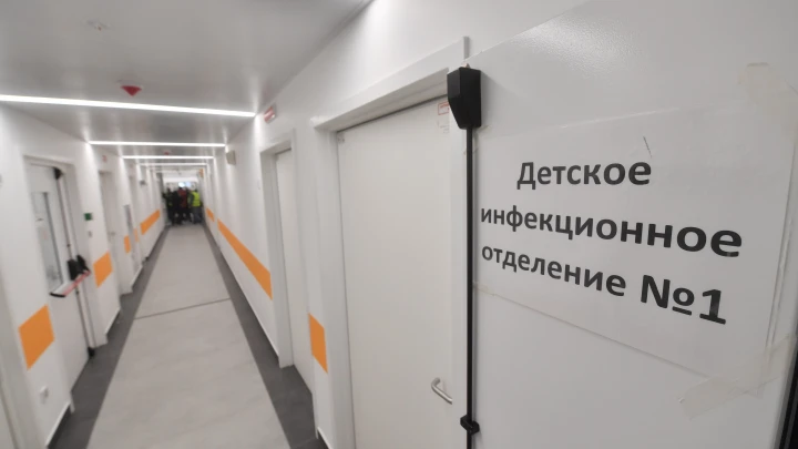 Коммерсант: Недостаточная вакцинация привела к всплеску заражений тремя опасными вирусами