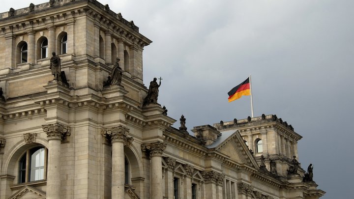 Германия капут: Меркель продлила локдаун до конца года