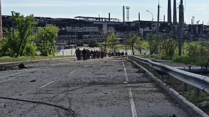 Азовцы* Калина, Волына и Редис сдались в плен и покинули Азовсталь, уничтожив все важные документы