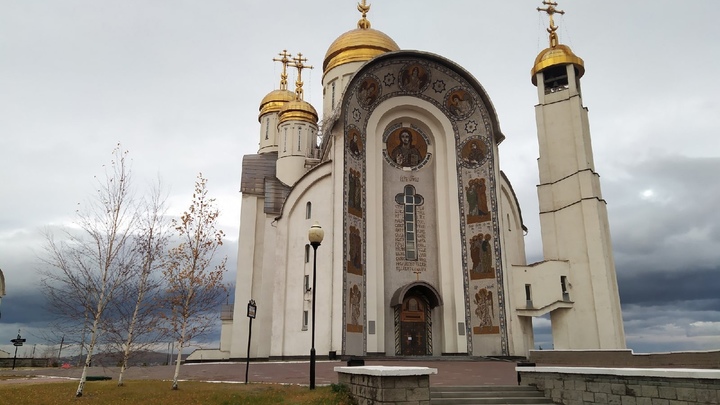 Магнитогорцев призвали помолиться за участников СВО