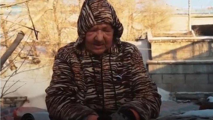 13 лет жила в колодце: волонтёры фонда Маяк помогли потерявшей зрение пенсионерке