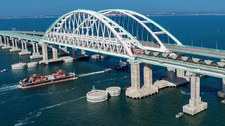 Восстановить ж/д часть Крымского моста планируют досрочно – до 1 июля