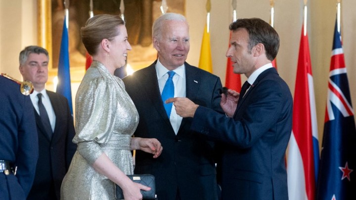 New York Post: Макрон попытался образумить спятившего Байдена. Что не нравится Франции