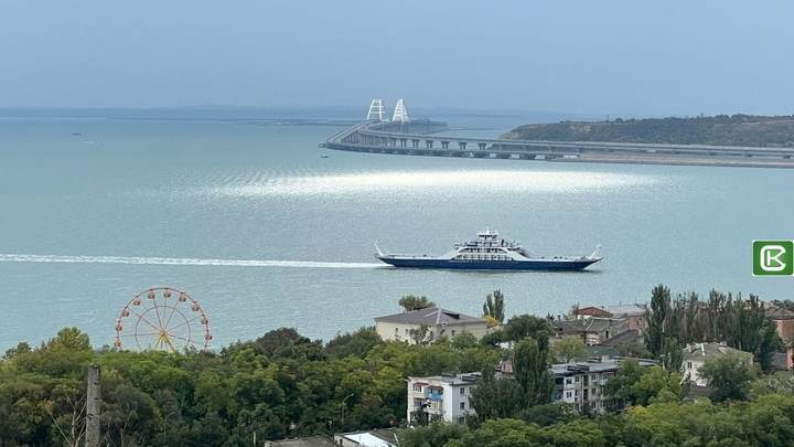 В очереди на Керченской переправе погрузки на паромы ожидают 69 машин