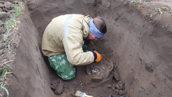 Древняя урна и железная сабля: На месте будущей трассы на Кубани нашли древние артефакты