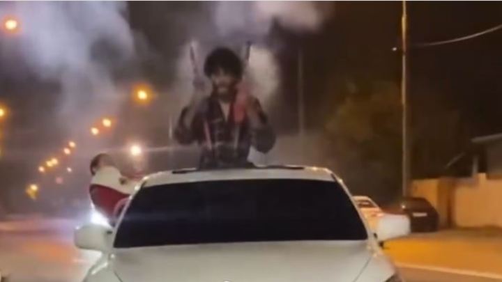 В Краснодаре оштрафовали водителя иномарки, из которой запускали петарды