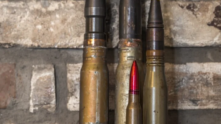 Снаряды натовского калибра: Кто и зачем пытался производить их на заводе в украинской Шостке