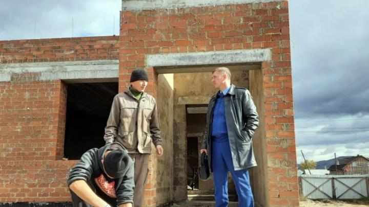 Два подрядчика допустили срыв сроков сдачи детсадов в Чернышевском районе