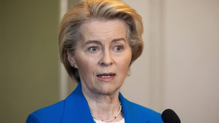 Урсула уничтожает ЕС. Фон дер Ляйен припомнили все преступления. Судьба повисла на волоске