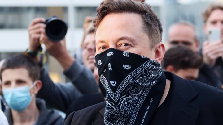 Эпичный тренд: Маск отреагировал на прогноз Медведева удивлённым эмодзи