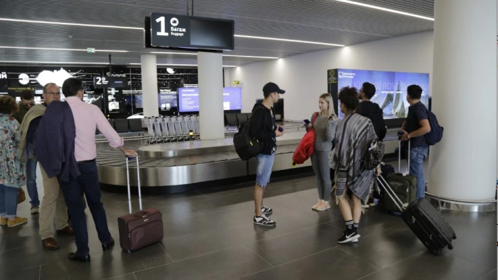 Аэропорт Саратова закрыт: Возможна атака дронов