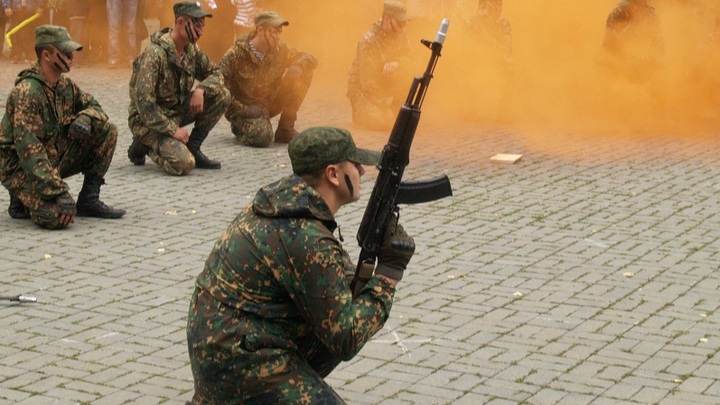 Зеркальный ответ: кто будет атаковать военных России на Украине, тот сам станет целью