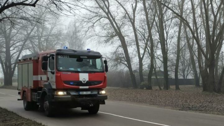 В Краснодаре на ликвидацию пожара на пустыре потребовались больше трех часов