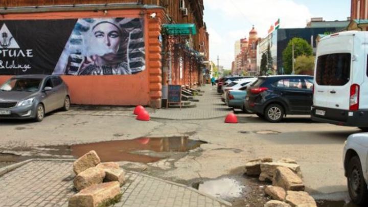 В центре Челябинска уберут парковки ради широких тротуаров