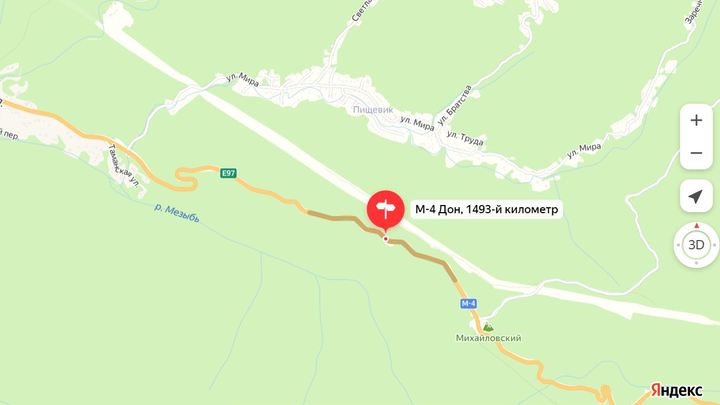 Под Геленджиком из-за  оползня ввели реверсивное движение на федеральной трассе М-4 «Дон»