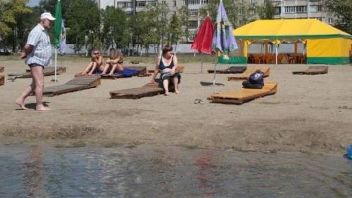 В маршрутке можно, а здесь нет: курганцев возмутил запрет заходить на пляж